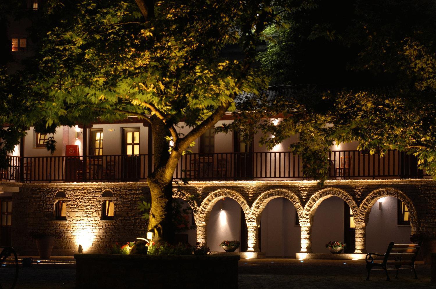 Frontzu Politia Hotel Ioannina Eksteriør billede